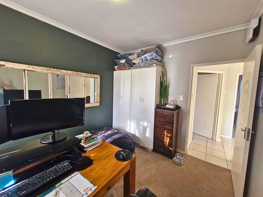 To Let 3 Bedroom Property for Rent in Langeberg Heights Western Cape